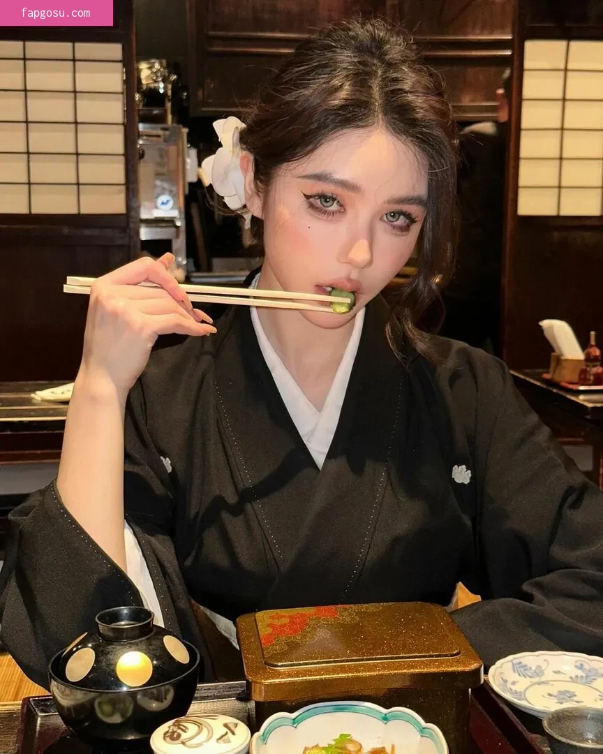 Yuan Sayuki Weme