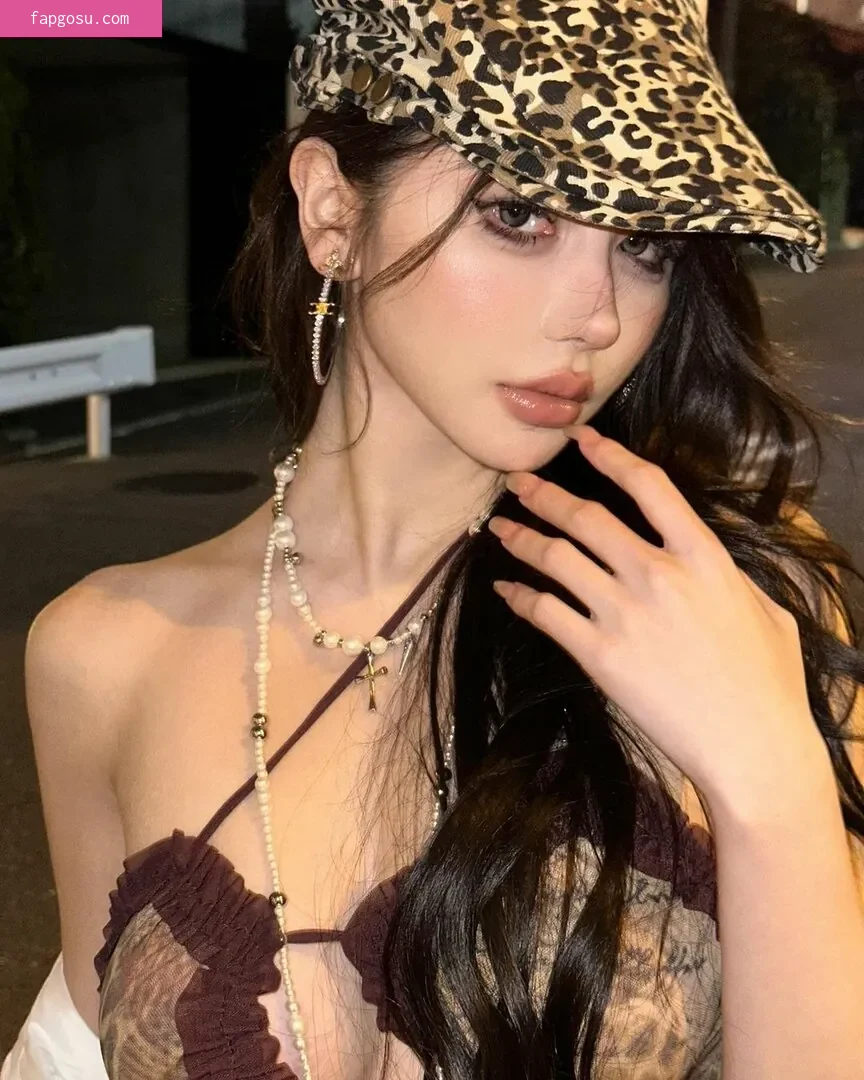 Yuan Sayuki Weme
