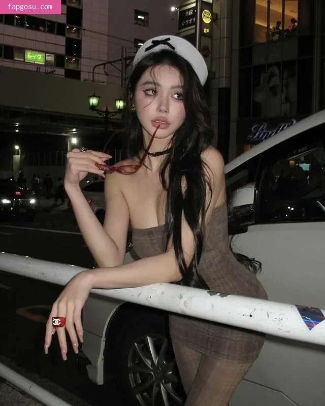 Yuan Sayuki Weme