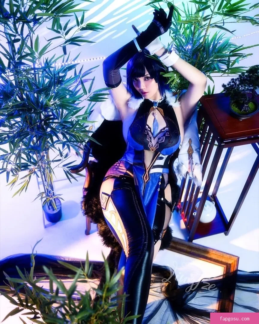 Ying Tze