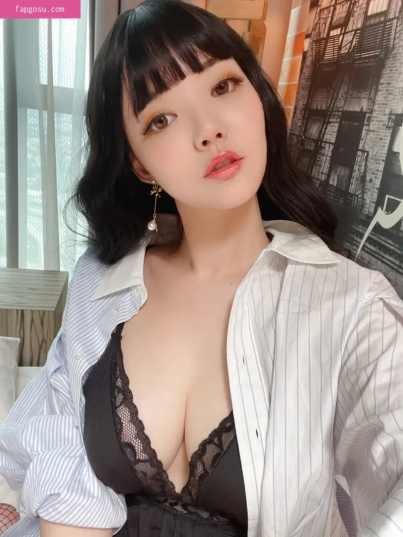 Ying Tze