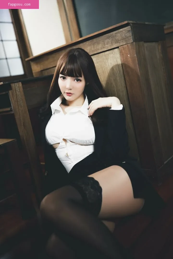 Ying Tze