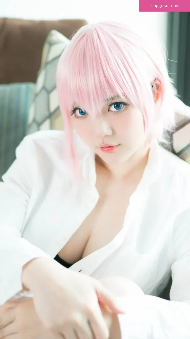 Ying Tze