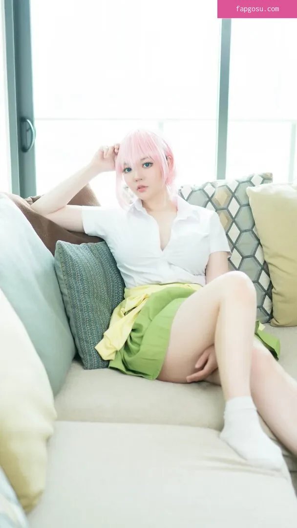 Ying Tze