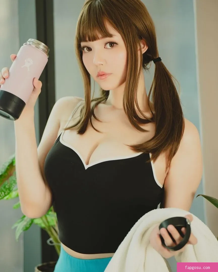 Ying Tze