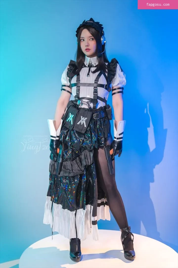 Ying Tze