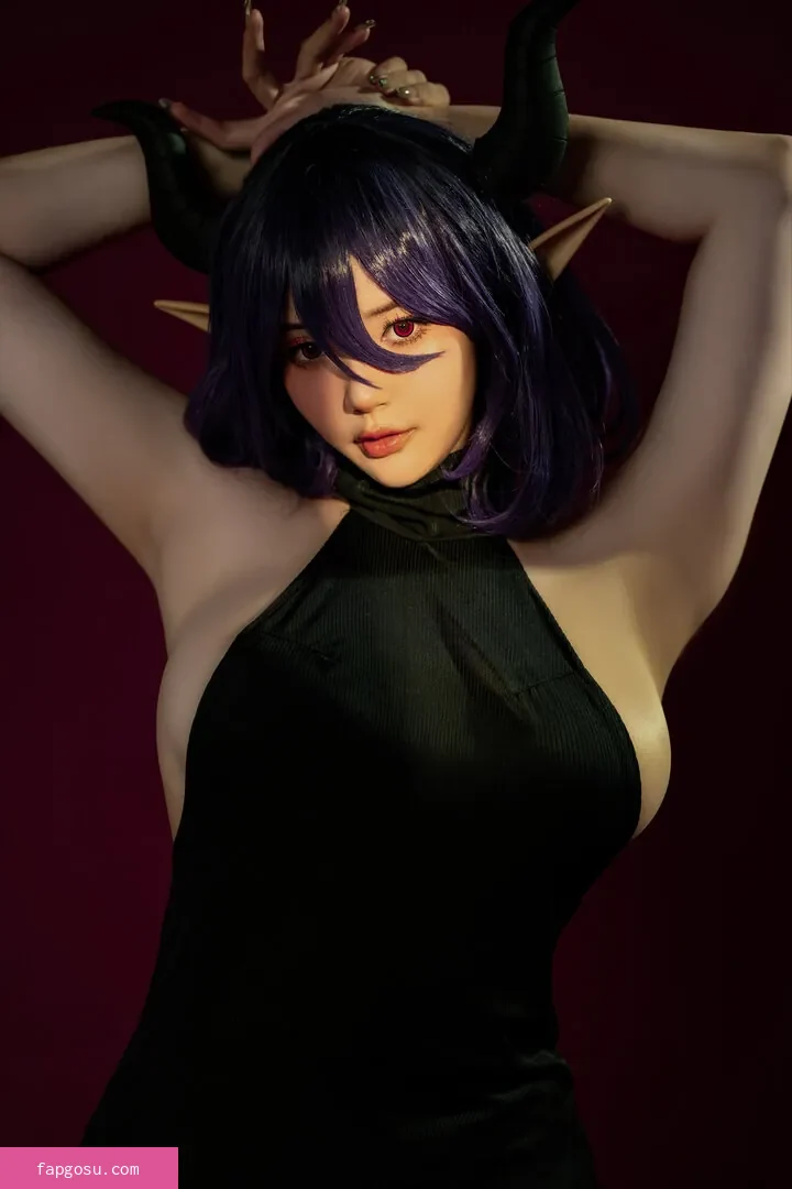 Ying Tze
