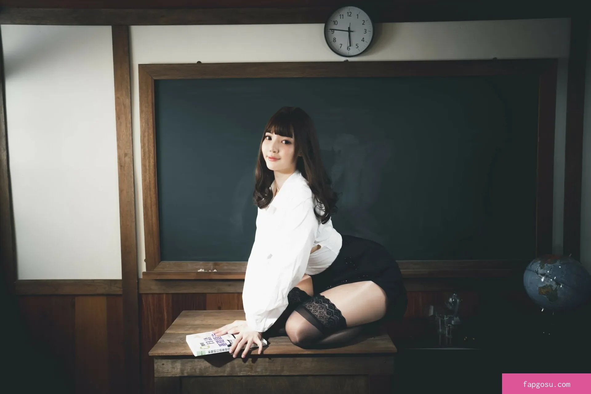 Ying Tze