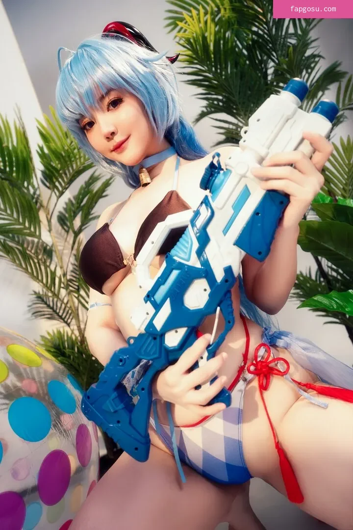 Ying Tze