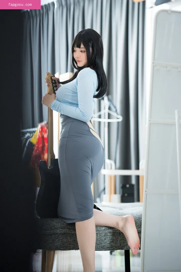 Ying Tze