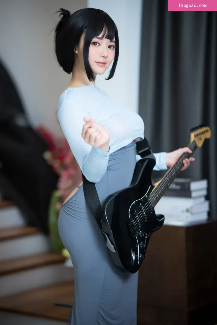 Ying Tze