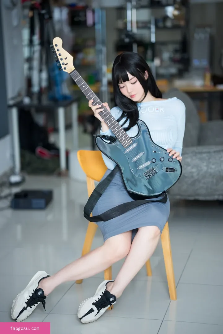 Ying Tze