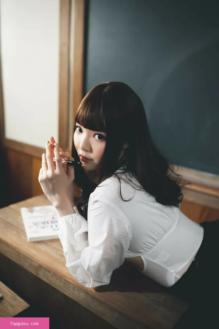 Ying Tze