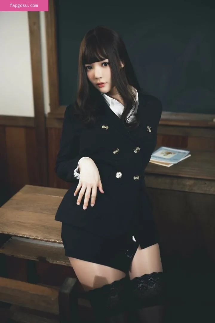 Ying Tze