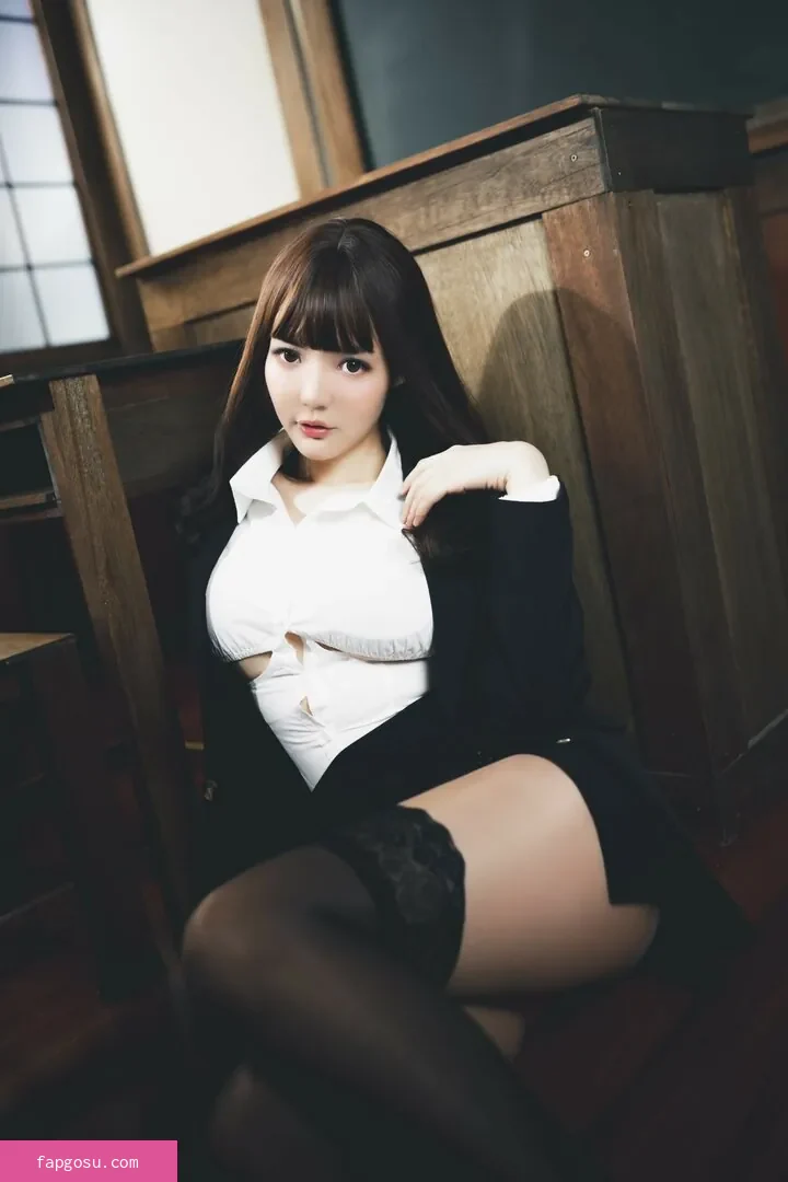 Ying Tze