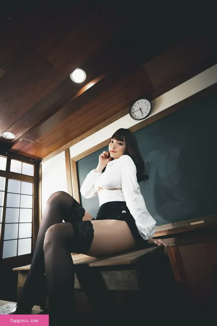 Ying Tze