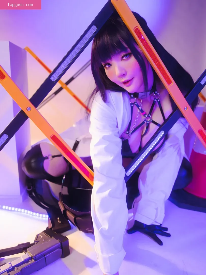Ying Tze