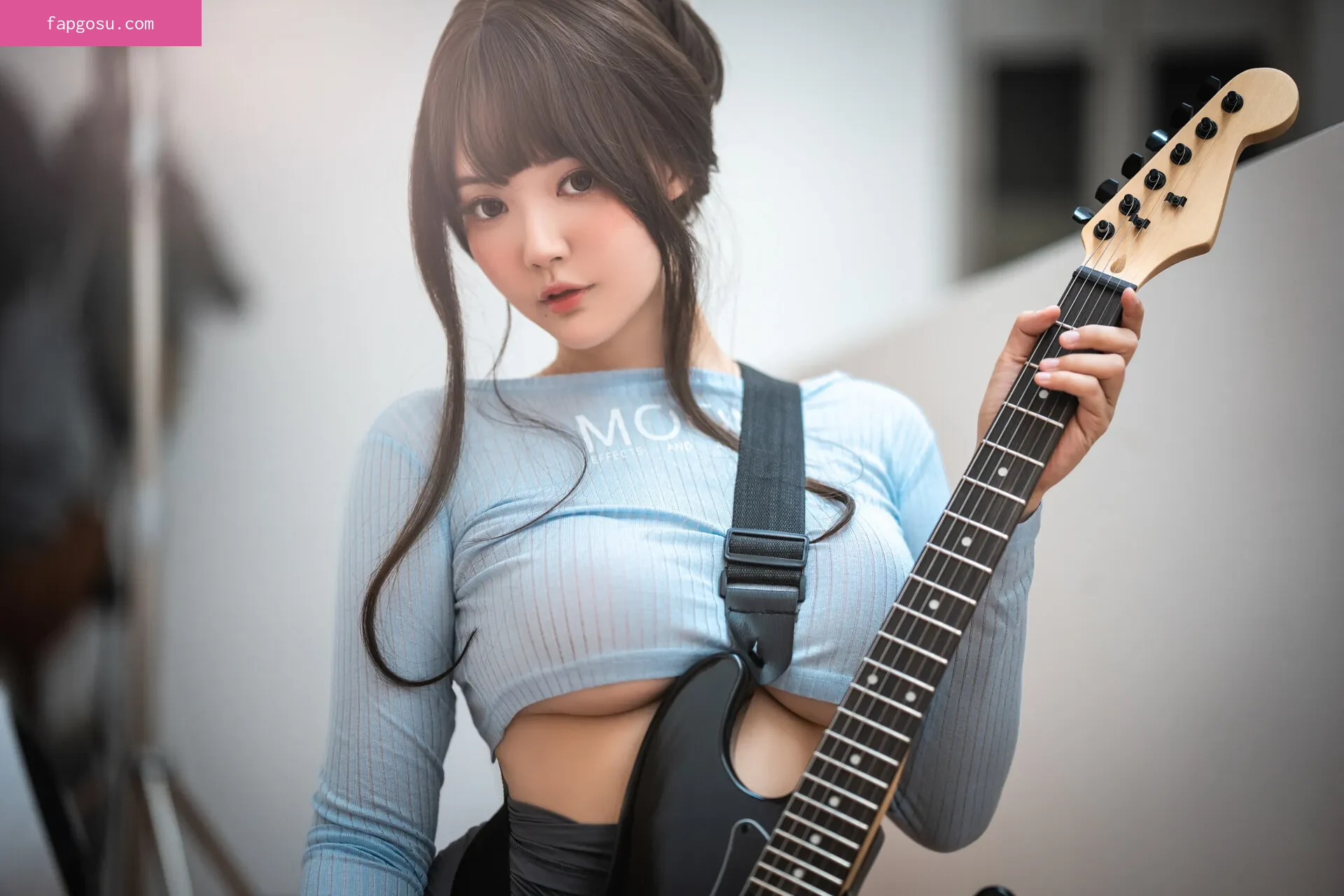 Ying Tze
