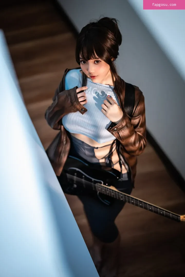 Ying Tze
