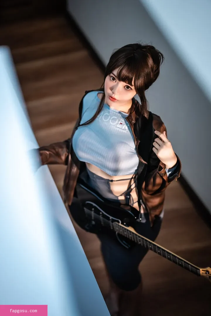Ying Tze