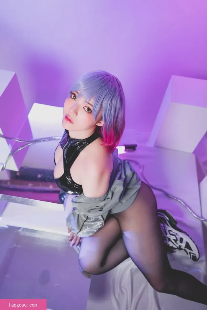 Ying Tze