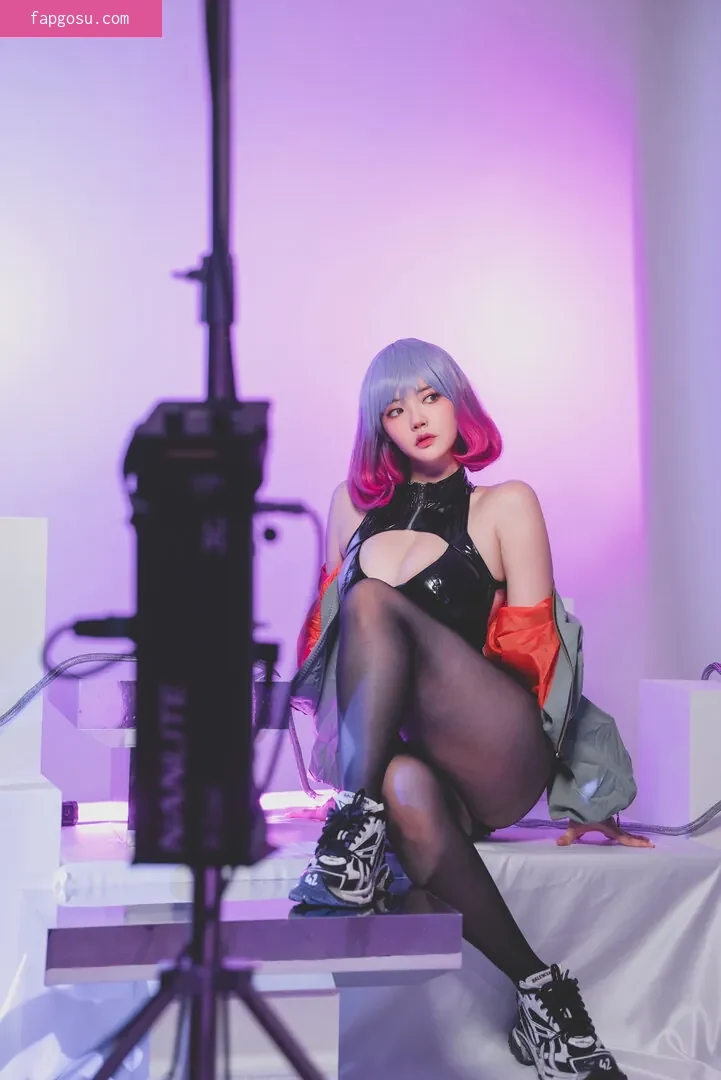 Ying Tze