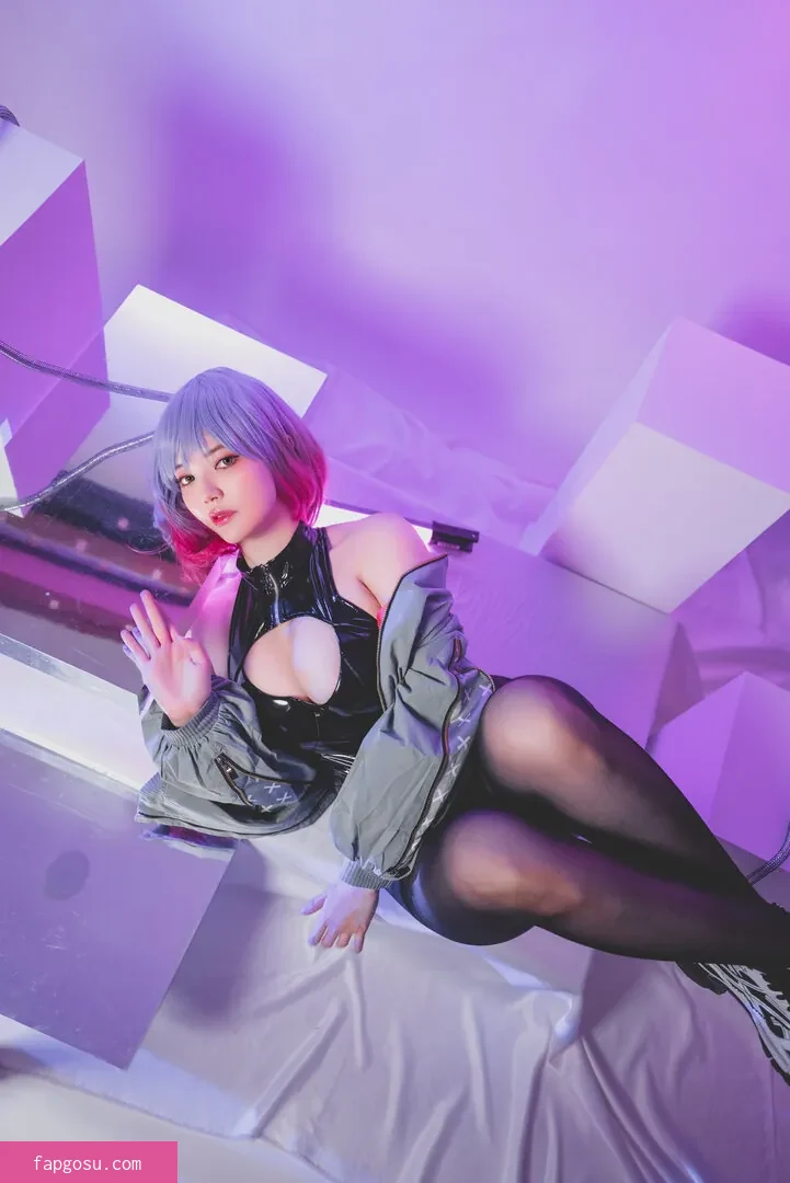 Ying Tze