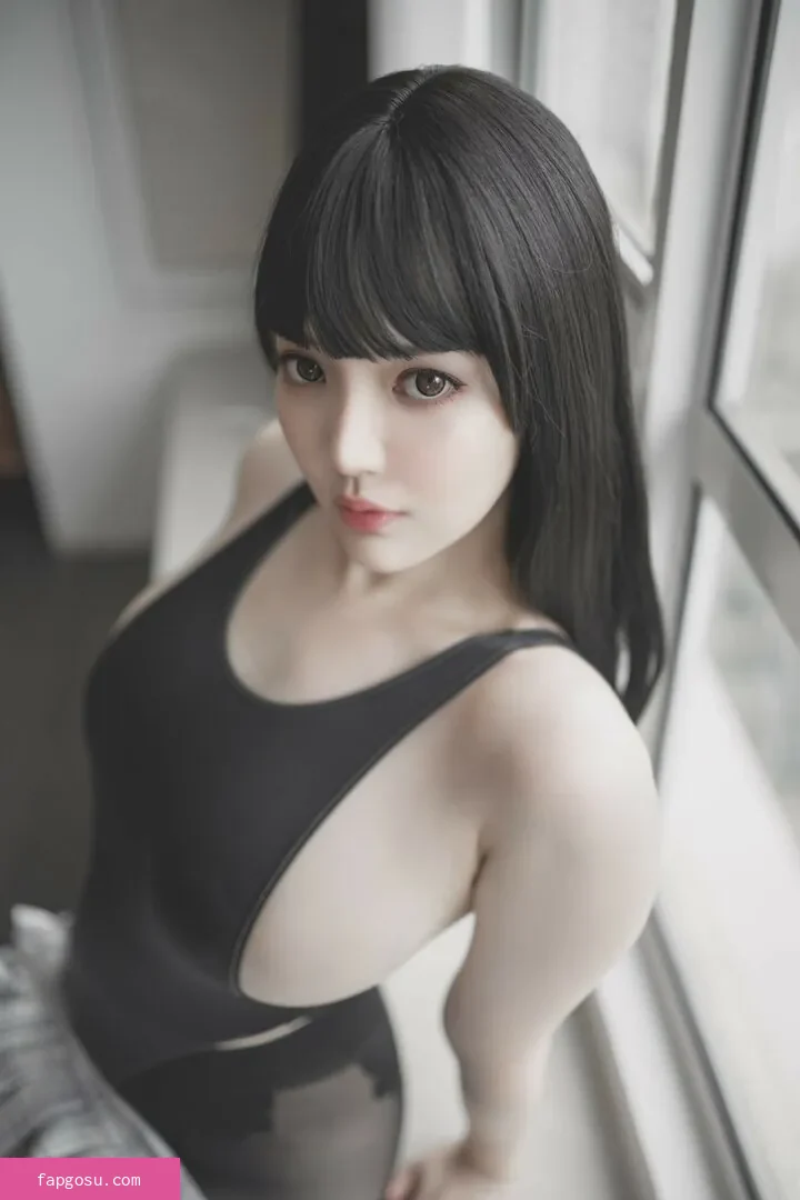 Ying Tze