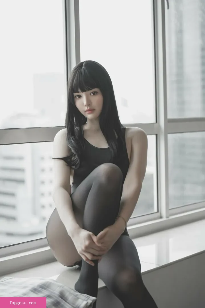 Ying Tze