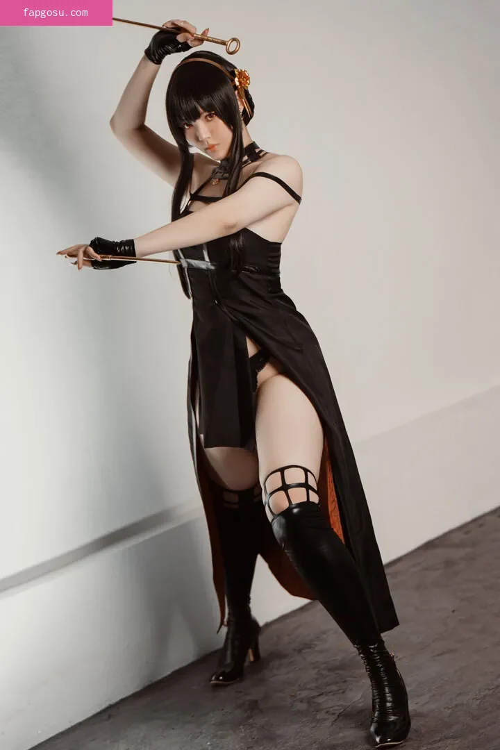 Ying Tze