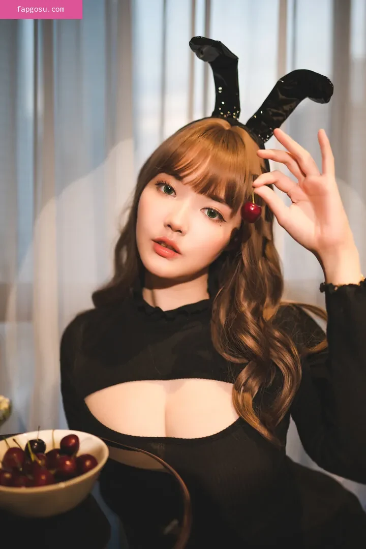 Ying Tze