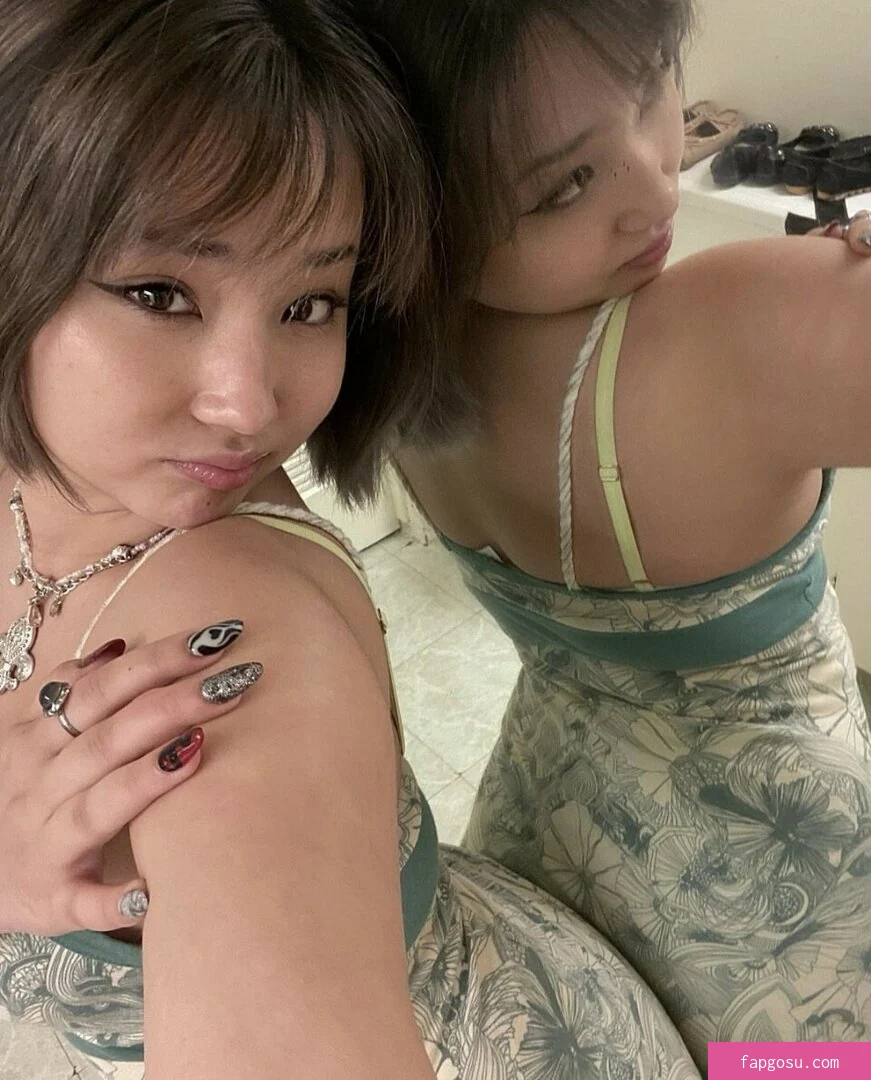 yvonnemoonie
