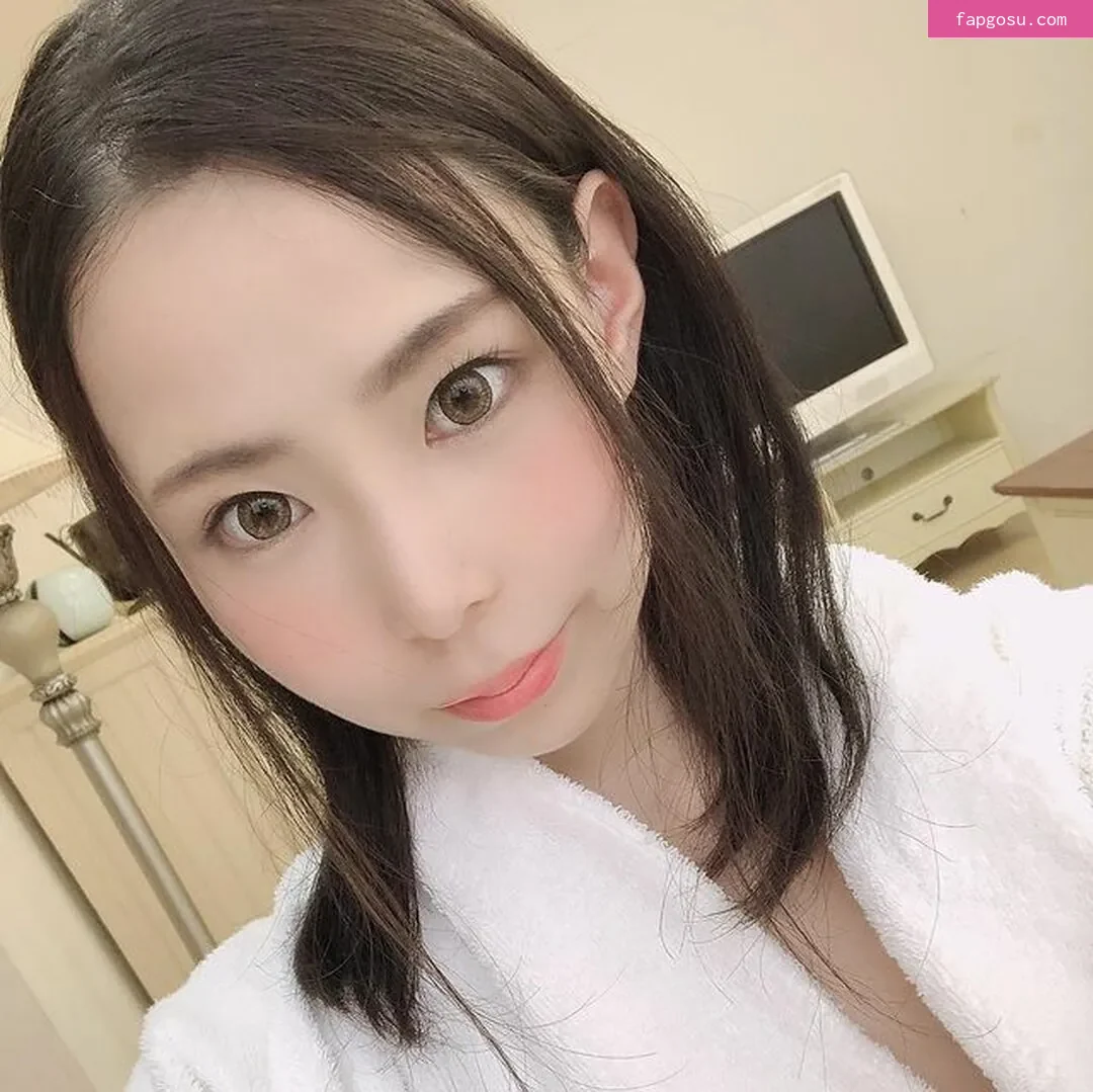Yuria Yoshine
