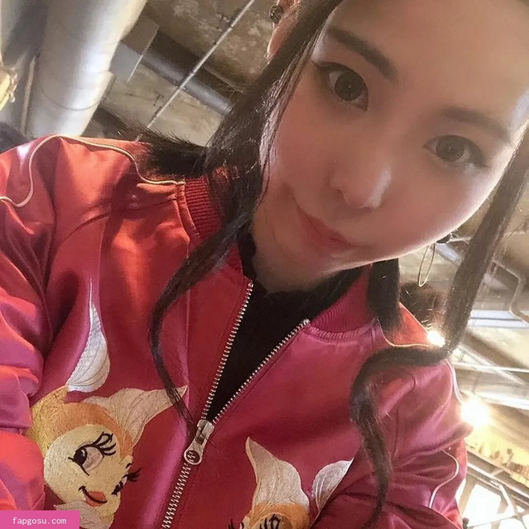 Yuria Yoshine