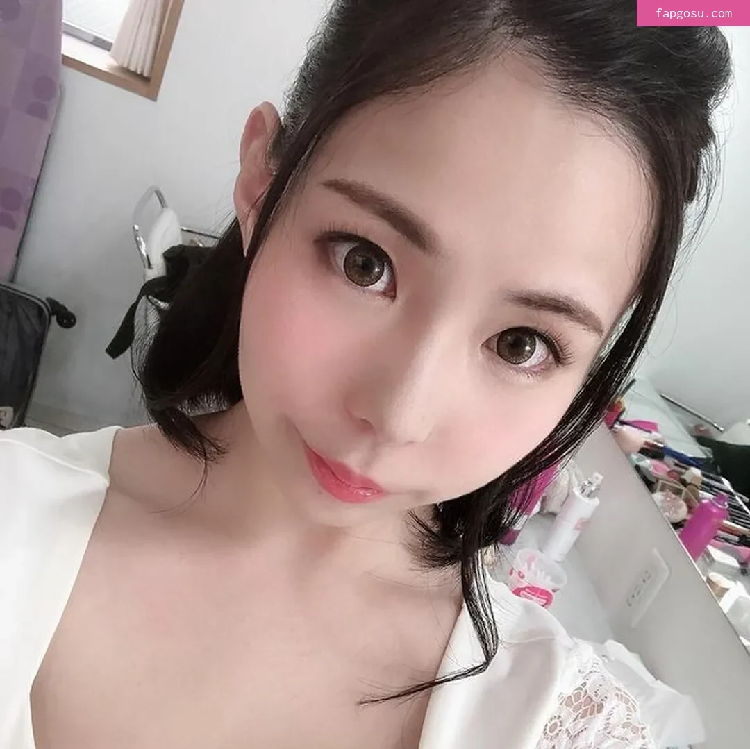 Yuria Yoshine