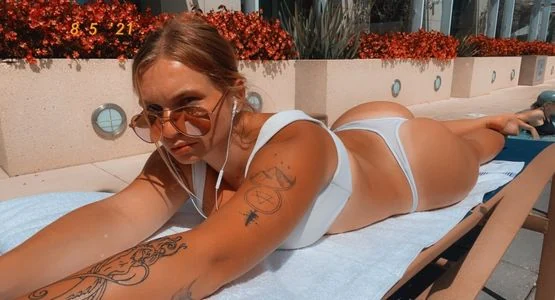 Zoie Burgher content
