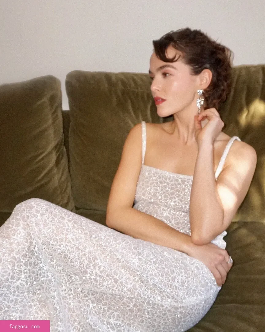 Zoey Deutch