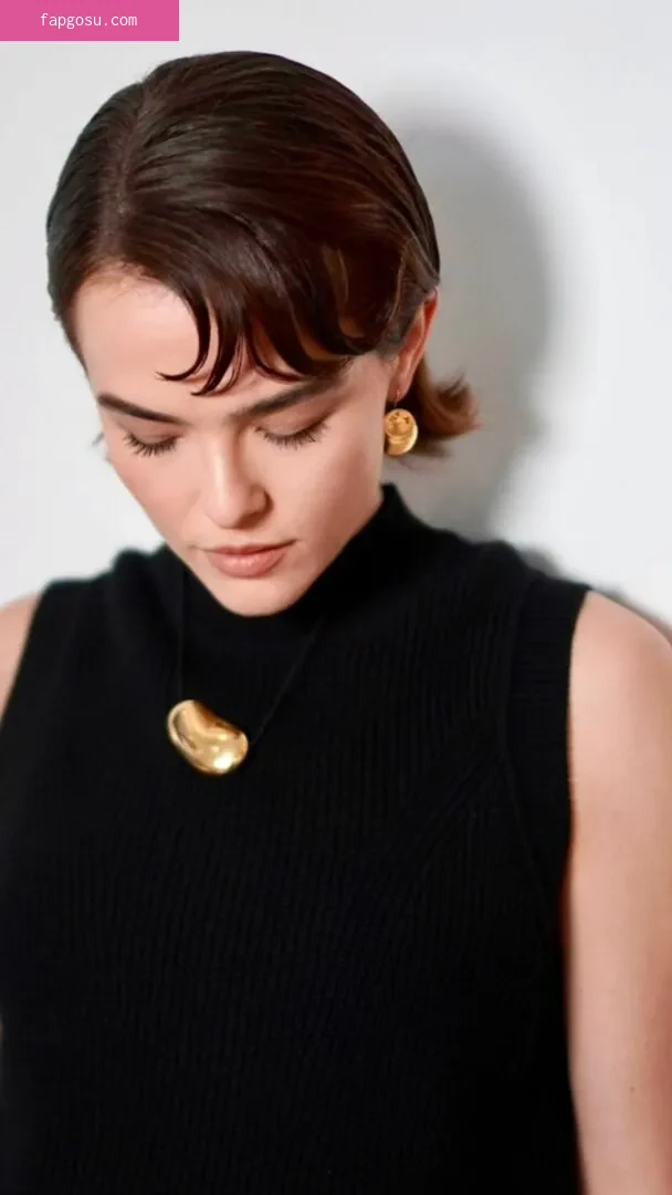 Zoey Deutch
