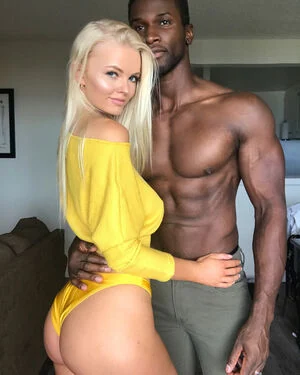 Zienna Eve content