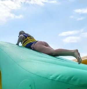 Zoe Kaeppele content