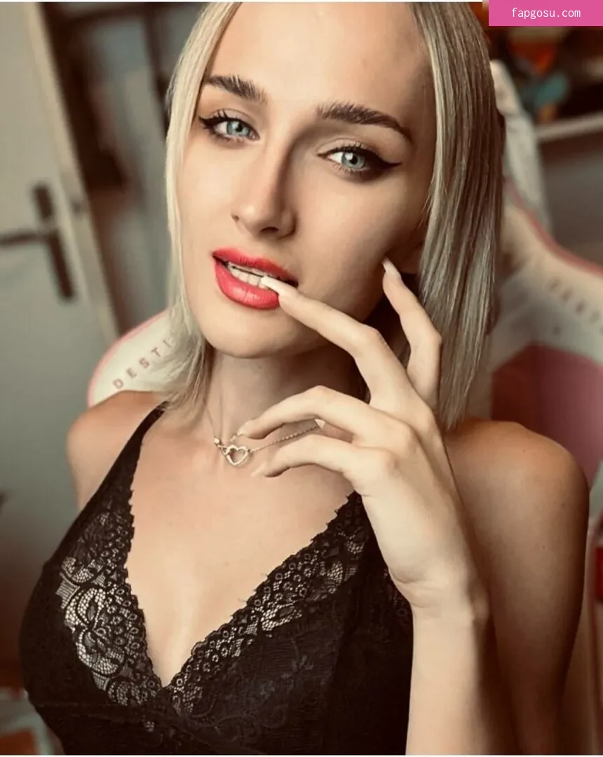 Zoerosedaily